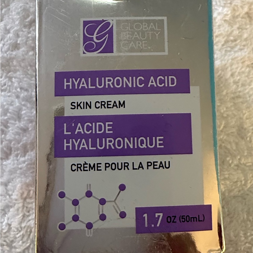 Hyaluronic Acid Moisturizer - Silver and Purple